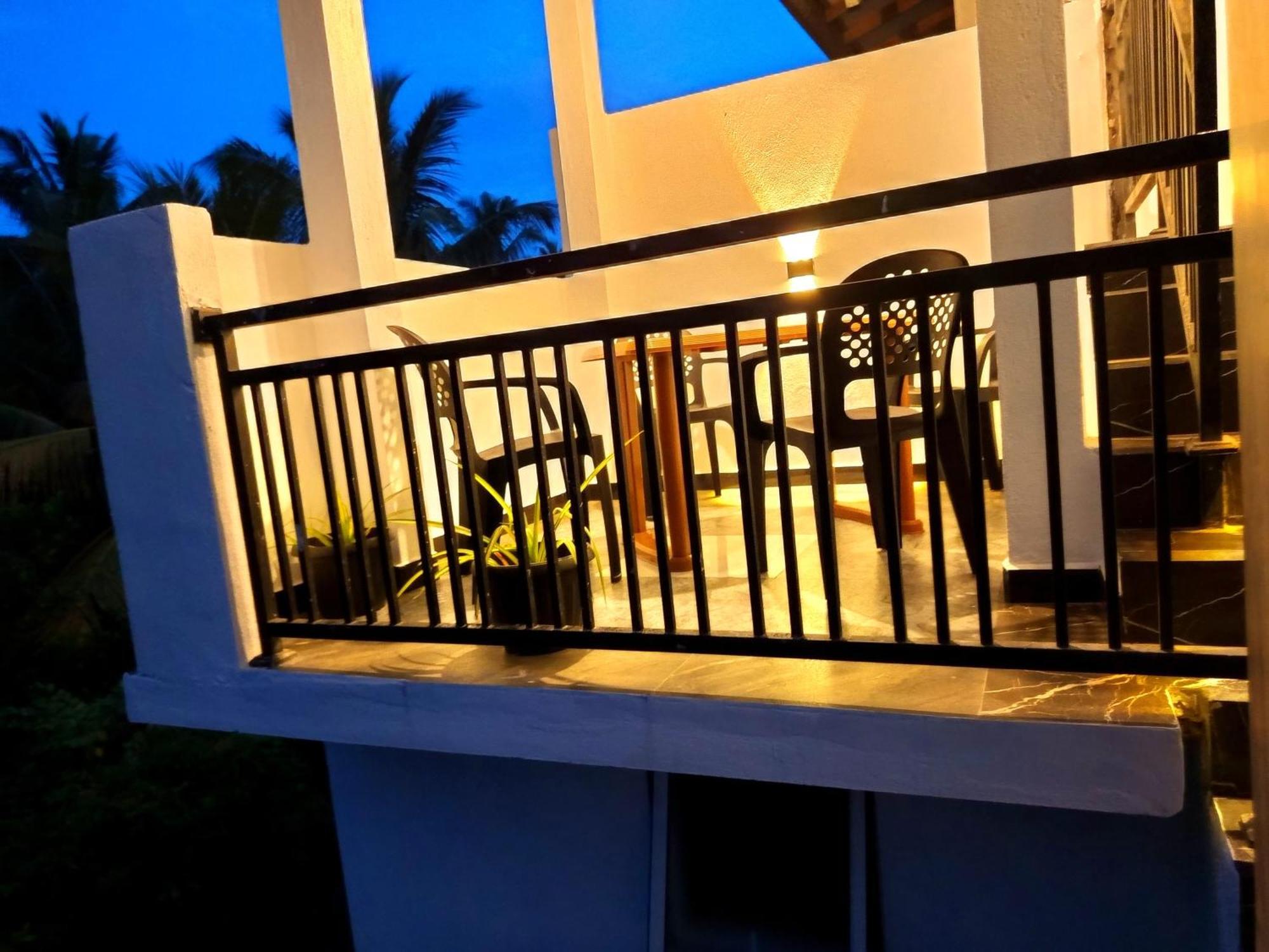 Olu Bunk Apartment Dikwella Exterior foto